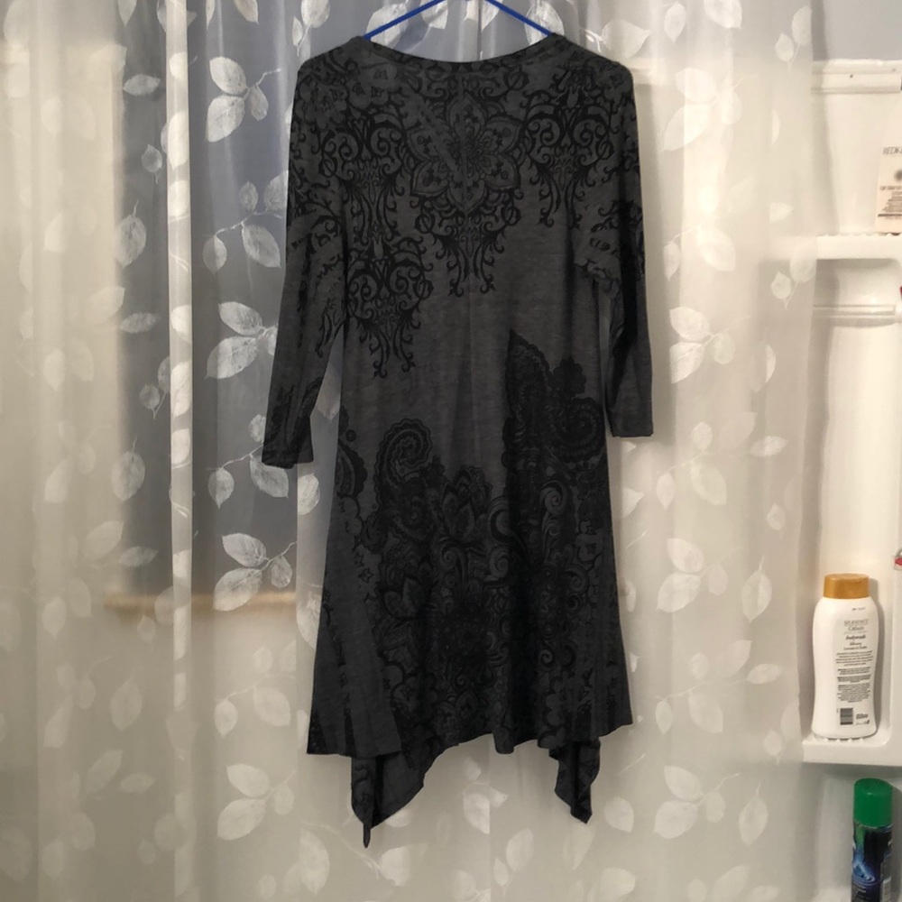 Dress - Picture 2 of 3